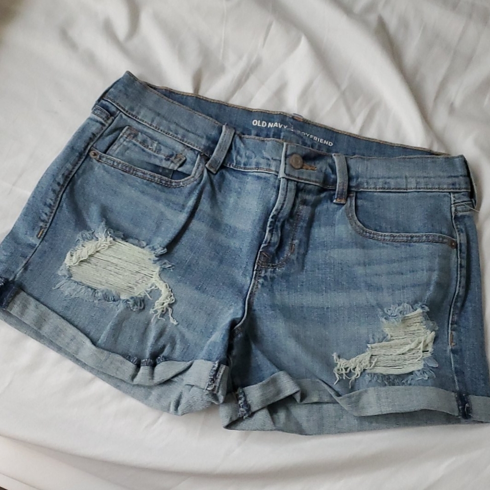 Old navy boyfriend shorts